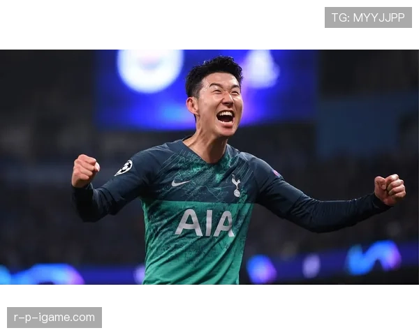 热刺球迷热情欢呼孙兴慜状态回暖，展现无与伦比支持