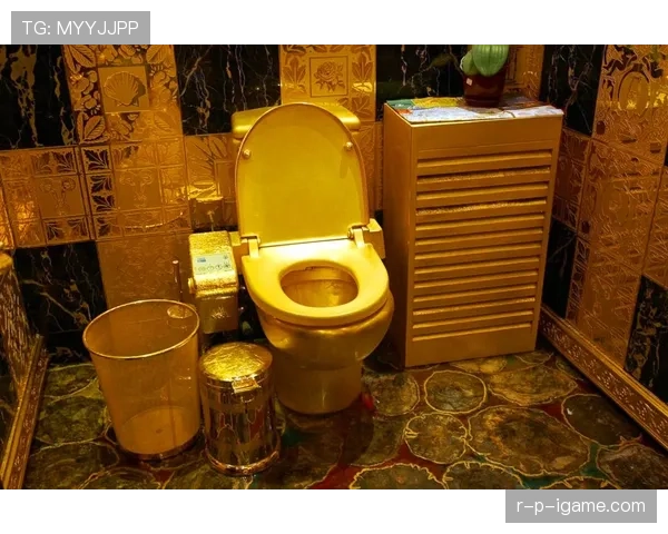 梅威瑟又晒金马桶了，这人是真把钞票当卫生纸用？